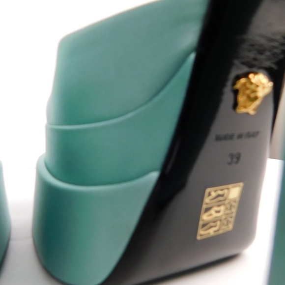 NWT Authentic Versace Medusa Aevitas Platform Mary Janes Pump blue satin Size 39 - Picture 11 of 13